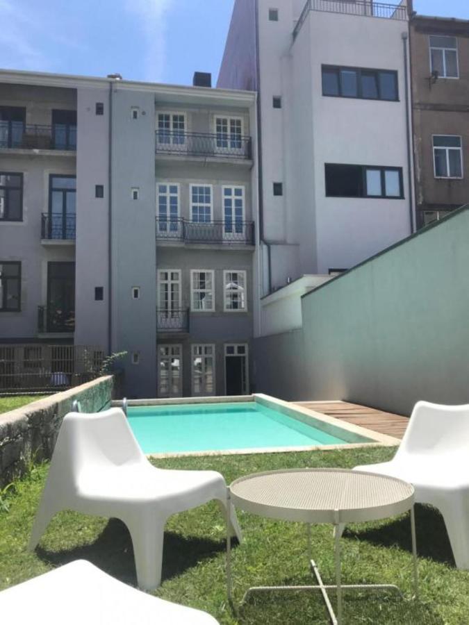 Apartamento com Vista da Piscina