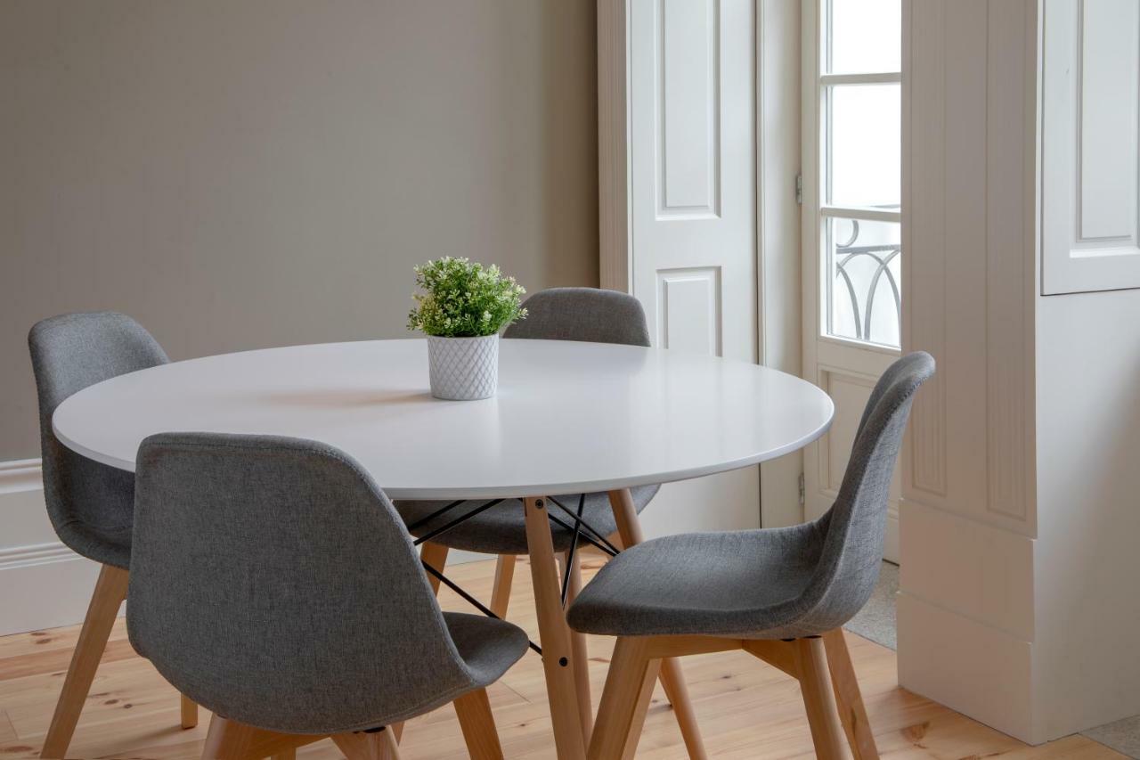 Apartamento com Varanda